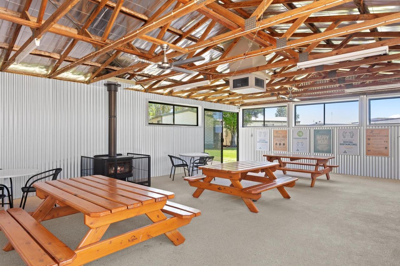 Big4 Moama Holiday Park エクステリア 写真